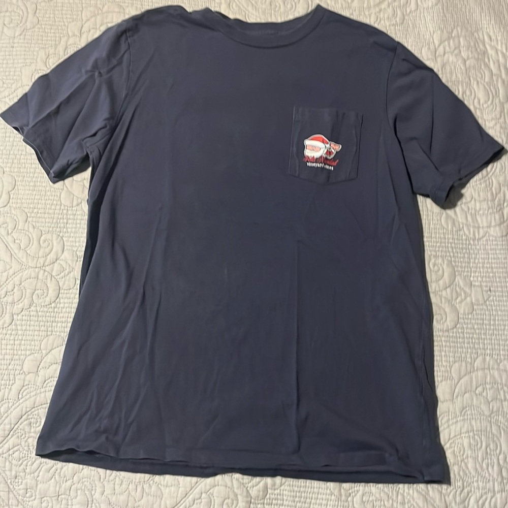 Vineyards vines tee